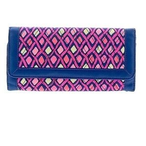 Vera Bradley Trifold Wallet in Katalina Pink Diamonds Pattern